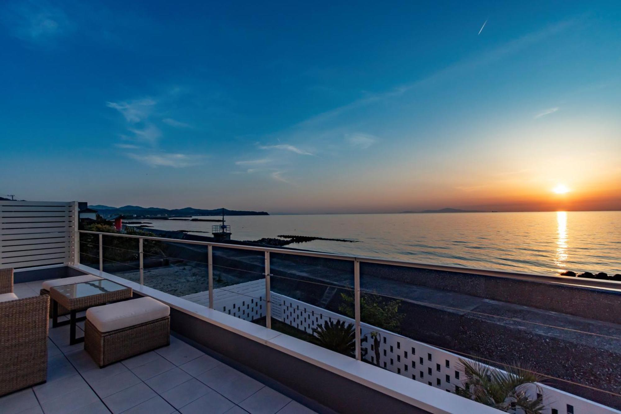 Kamome Slow Hotel Авадзи Экстерьер фото
