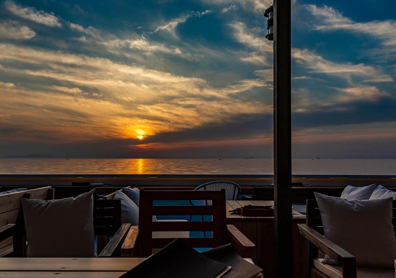 Kamome Slow Hotel Авадзи Экстерьер фото